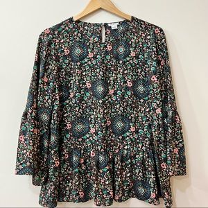 J crew floral blouse with bell sleeves



Size M
